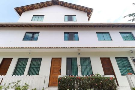 Casa de condomínio à venda com 116m², 3 quartos e 2 vagasÁrea externa