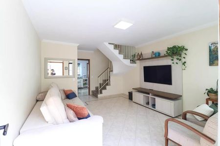 Casa de condomínio à venda com 116m², 3 quartos e 2 vagasSala