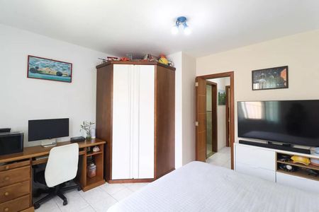 Casa de condomínio à venda com 116m², 3 quartos e 2 vagasQuarto
