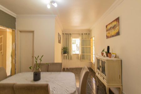 Casa à venda com 164m², 3 quartos e 1 vaga Casa à venda com 164m², 3 quartos e 1 vagaSala