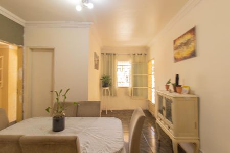 Casa à venda com 164m², 3 quartos e 1 vaga Casa à venda com 164m², 3 quartos e 1 vagaSala