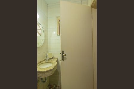 Casa à venda com 164m², 3 quartos e 1 vaga Casa à venda com 164m², 3 quartos e 1 vagaBanheiro da Suite