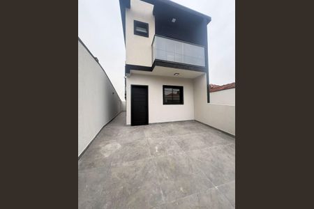 Área externa de casa para alugar com 3 quartos, 70m² em Cidade Mãe do Céu, São Paulo
