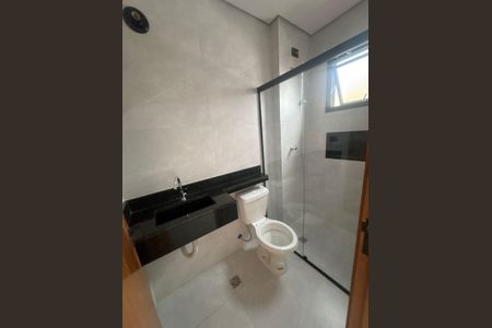 Banheiro  de casa para alugar com 3 quartos, 70m² em Cidade Mãe do Céu, São Paulo