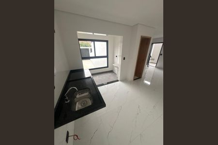 Cozinha de casa para alugar com 3 quartos, 70m² em Cidade Mãe do Céu, São Paulo