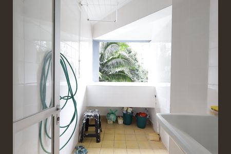 Apartamento para alugar com 55m², 2 quartos e 1 vagaÁrea de Serviço