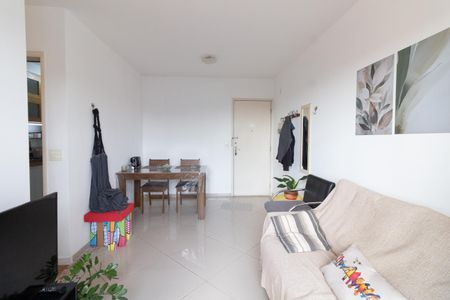 Apartamento para alugar com 60m², 3 quartos e 1 vagaSala 