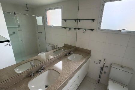 Apartamento à venda com 170m², 3 quartos e 4 vagas