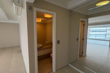 Apartamento à venda com 170m², 3 quartos e 4 vagas