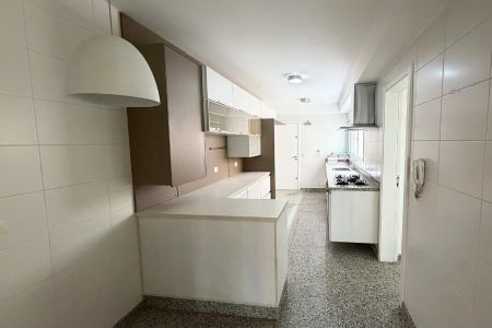 Apartamento à venda com 170m², 3 quartos e 4 vagas