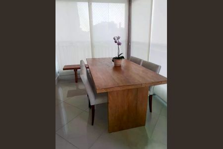 Apartamento à venda com 65m², 2 quartos e 1 vaga