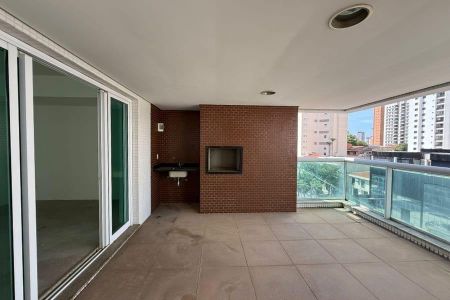 Apartamento à venda com 223m², 4 quartos e 4 vagas