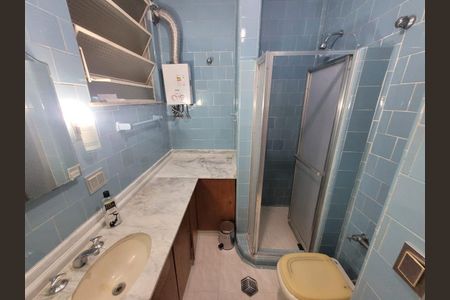 Apartamento à venda com 194m², 3 quartos e 1 vaga Apartamento à venda com 194m², 3 quartos e 1 vagaBanheiro 1
