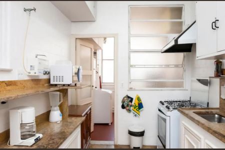 Apartamento à venda com 194m², 3 quartos e 1 vaga Apartamento à venda com 194m², 3 quartos e 1 vagaCozinha