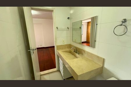 Apartamento para alugar com 150m², 3 quartos e 2 vagas