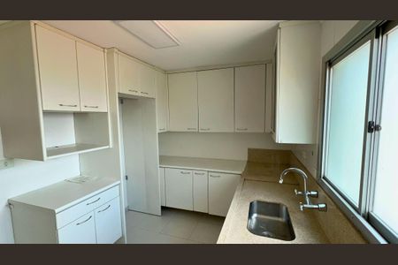 Apartamento para alugar com 150m², 3 quartos e 2 vagas