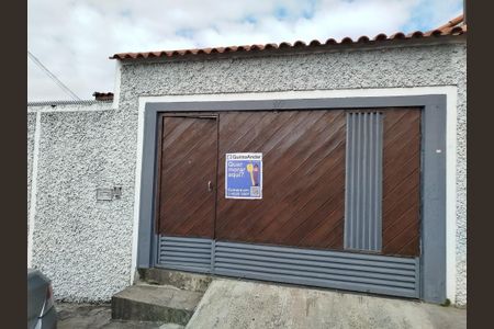 Fachada de casa à venda com 2 quartos, 180m² em Vila Santa Isabel, São Paulo