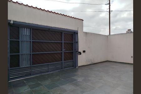 Garagem de casa à venda com 2 quartos, 180m² em Vila Santa Isabel, São Paulo