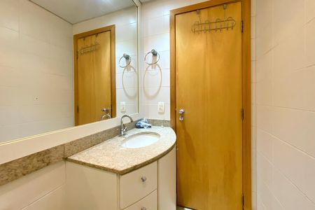 Apartamento à venda com 95m², 3 quartos e 2 vagasBanheiro da Suíte 1