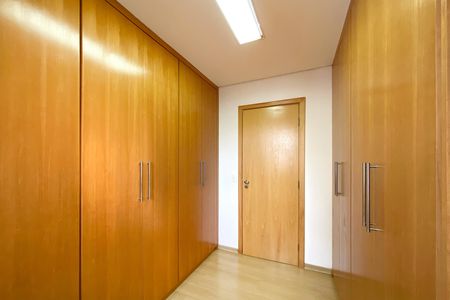 Apartamento à venda com 95m², 3 quartos e 2 vagasQuarto 3