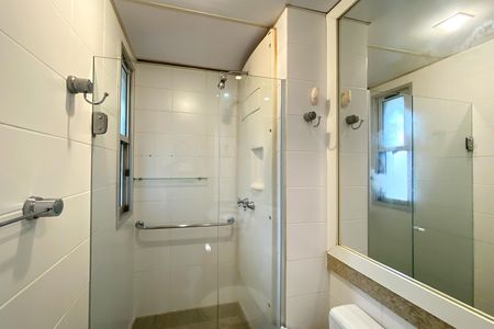 Apartamento à venda com 95m², 3 quartos e 2 vagasBanheiro da Suíte 1