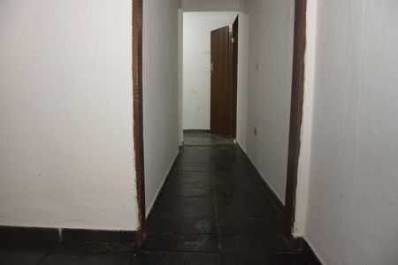 Corredor de casa para alugar com 1 quarto, 50m² em Parque Industrial, Embu das Artes