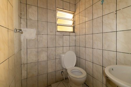 Casa para alugar com 57m², 1 quarto e sem vaga Casa para alugar com 57m², 1 quarto e sem vagaBanheiro da Suíte