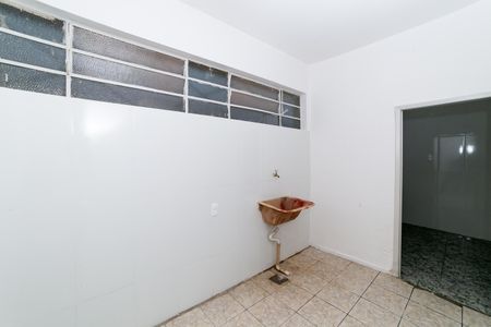 Casa para alugar com 70m², 2 quartos e 1 vaga Casa para alugar com 70m², 2 quartos e 1 vagaÁrea de Serviço