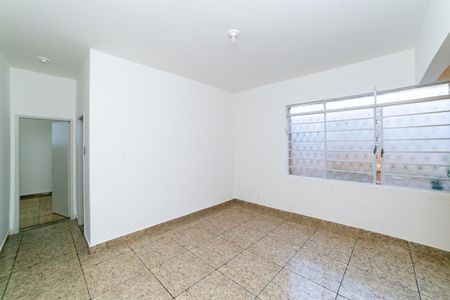Casa para alugar com 70m², 2 quartos e 1 vaga Casa para alugar com 70m², 2 quartos e 1 vagaCopa