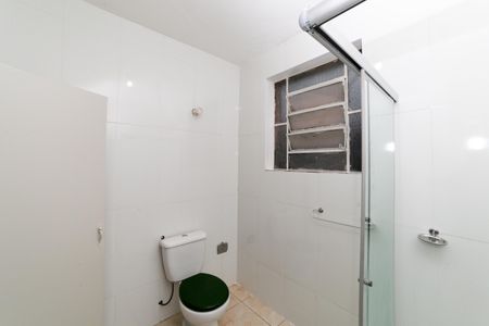 Casa para alugar com 70m², 2 quartos e 1 vaga Casa para alugar com 70m², 2 quartos e 1 vagaBanheiro