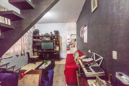 Sala de casa para alugar com 2 quartos, 75m² em Votupoca, Barueri