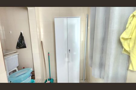 Apartamento para alugar com 85m², 3 quartos e 1 vaga Apartamento para alugar com 85m², 3 quartos e 1 vagaCozinha e Área de Serviço