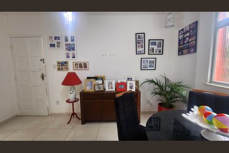 Apartamento para alugar com 85m², 3 quartos e 1 vaga Apartamento para alugar com 85m², 3 quartos e 1 vagaSala