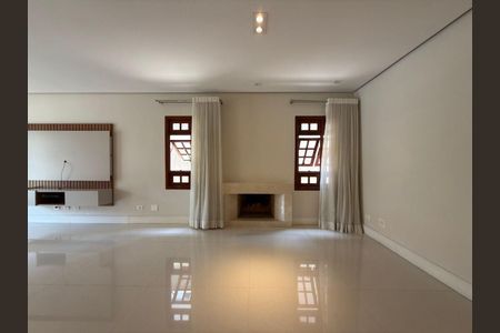 Casa à venda com 490m², 3 quartos e 4 vagas