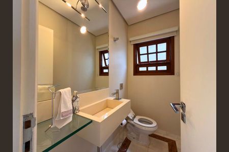 Casa à venda com 490m², 3 quartos e 4 vagas