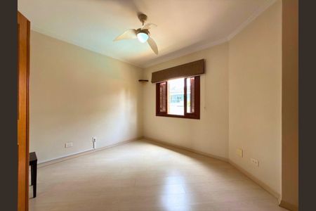 Casa à venda com 490m², 3 quartos e 4 vagas