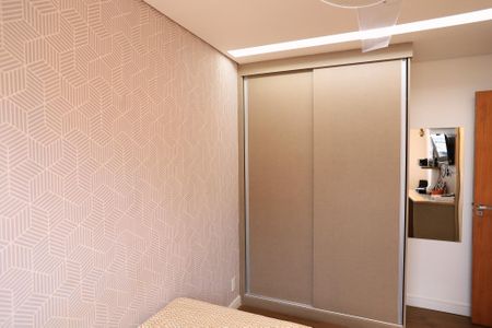 Apartamento para alugar com 167m², 4 quartos e 2 vagas Apartamento para alugar com 167m², 4 quartos e 2 vagasQuarto