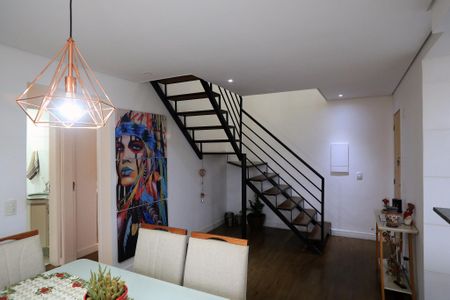 Apartamento para alugar com 167m², 4 quartos e 2 vagas Apartamento para alugar com 167m², 4 quartos e 2 vagasSala