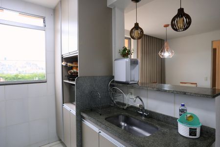 Apartamento para alugar com 167m², 4 quartos e 2 vagas Apartamento para alugar com 167m², 4 quartos e 2 vagasCozinha e Área de Serviço