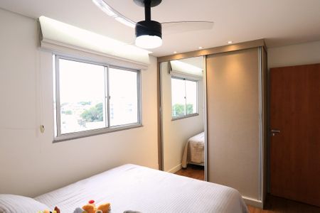 Apartamento para alugar com 167m², 4 quartos e 2 vagas Apartamento para alugar com 167m², 4 quartos e 2 vagasSuíte