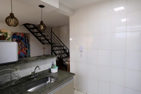 Apartamento para alugar com 167m², 4 quartos e 2 vagas Apartamento para alugar com 167m², 4 quartos e 2 vagasCozinha e Área de Serviço