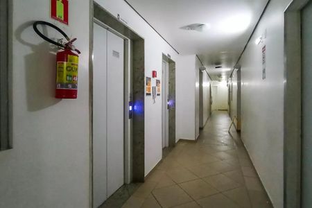 Apartamento à venda com 51m², 2 quartos e 1 vaga Apartamento à venda com 51m², 2 quartos e 1 vagaElevadores