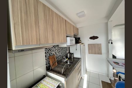 Cozinha de apartamento à venda com 2 quartos, 51m² em Glória, Porto Alegre