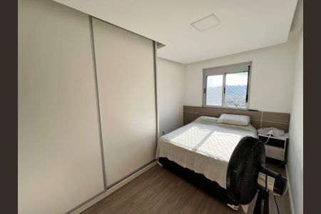 Quarto de apartamento à venda com 2 quartos, 51m² em Glória, Porto Alegre