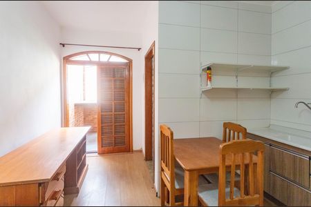 Studio para alugar com 24m², 1 quarto e sem vaga Studio para alugar com 24m², 1 quarto e sem vagaQuarto / cozinha