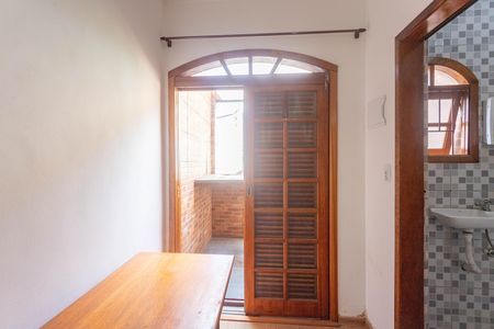 Studio para alugar com 24m², 1 quarto e sem vaga Studio para alugar com 24m², 1 quarto e sem vagaQuarto / cozinha