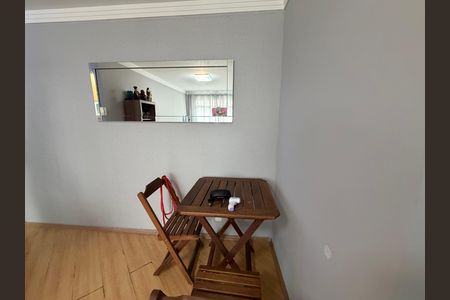 Apartamento para alugar com 75m², 2 quartos e 1 vagaSala