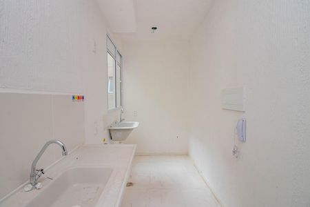 Apartamento à venda com 42m², 2 quartos e 1 vaga Apartamento à venda com 42m², 2 quartos e 1 vagaCozinha e Área de Serviço