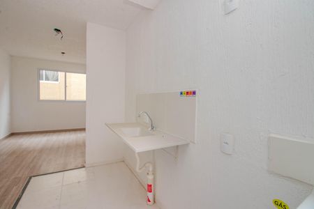 Apartamento à venda com 42m², 2 quartos e 1 vaga Apartamento à venda com 42m², 2 quartos e 1 vagaCozinha e Área de Serviço
