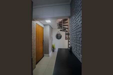 Apartamento à venda com 98m², 2 quartos e sem vaga Apartamento à venda com 98m², 2 quartos e sem vagaCorredor